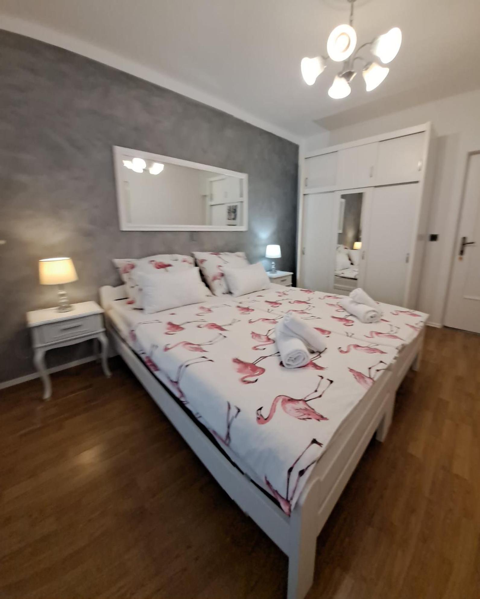 Royal Apartments Sandra Štinjan Exteriér fotografie