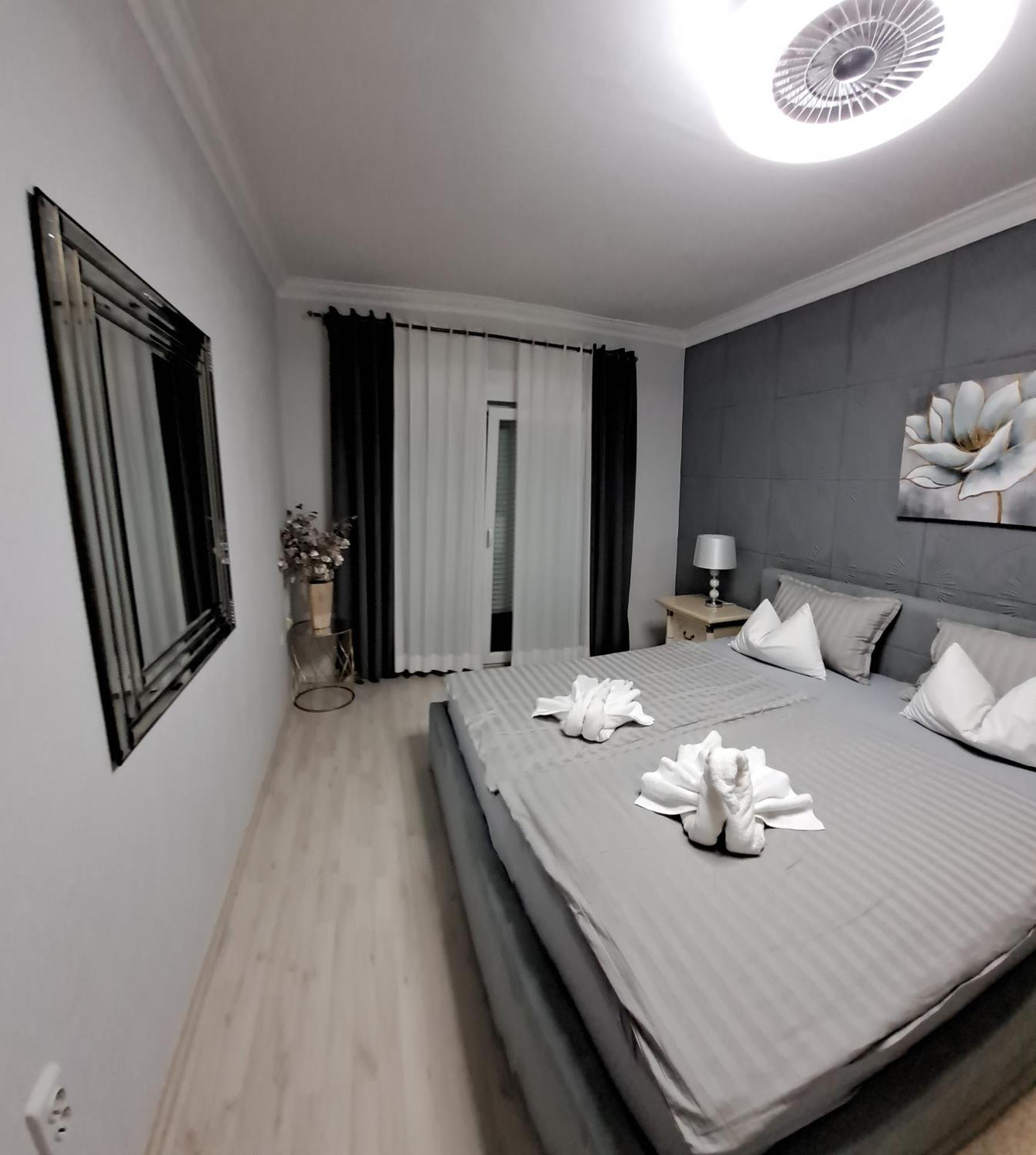 Royal Apartments Sandra Štinjan Exteriér fotografie